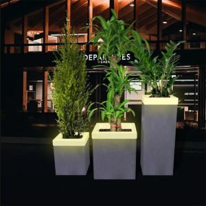 https://www.huajuncrafts.com/garden-glow-flower-pot-luxury-night-lights-solar-factory-huajun-product/