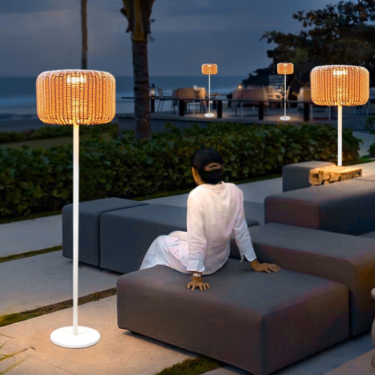 https://www.huajuncrafts.com/rattan-solar-powered-lamp-led-lantern-factoryhuajun-product/