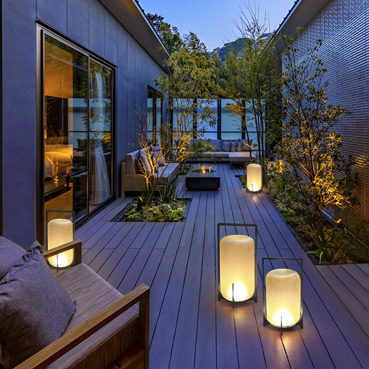 https://www.huajuncrafts.com/decorative-solar-garden-light-factory-pricehuajun-product/