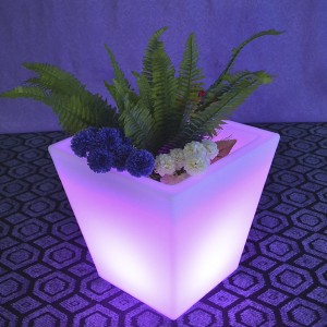 https://www.huajuncrafts.com/solar-led-plastik-flower-pots-china-factory-wholesale-huajun-product/